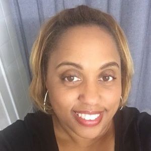 Meet your Posher, Aisha